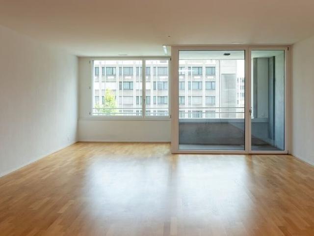 2.5 Zimmer, 92 m², 4. Stock