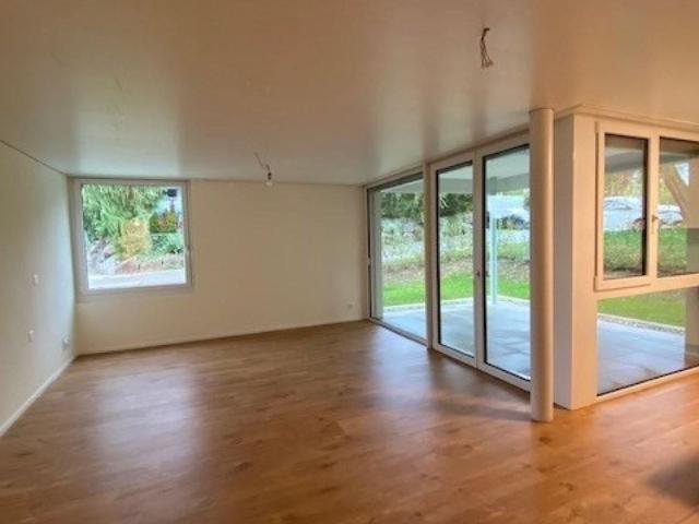 2.5 ZIMMERWOHNUNG IN FAHRWANGEN AN RUHIGER LAGE