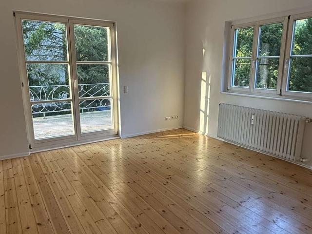 2,5 Zimmerwohnung mit großem Balkon in Kleinmachnow