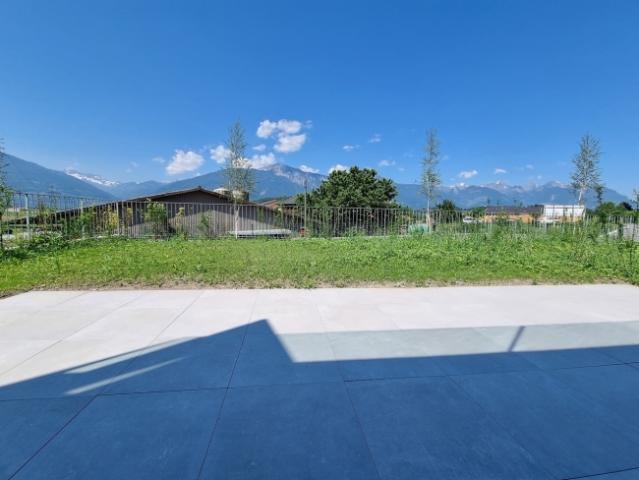 2,5 ZIMMIGES APARTMENT MIT TERRASSE UND GARTEN