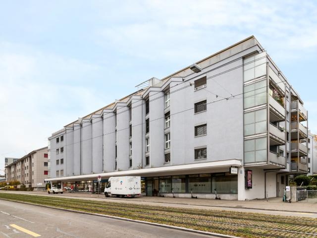 2.5 ZWG im 3.OG, in 8048 Zürich zu vermieten