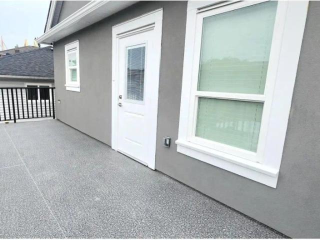 2 658 E 65TH AVENUE — 2 Bedroom