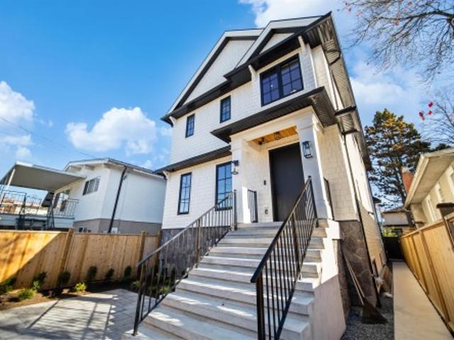 2 6879 Quebec Street, Vancouver, BC, V5X 3G3 triplex for sale | Listing ID R3179 | Royal LePage