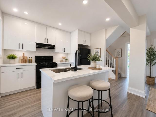 2 624 Christie Street in Toronto: Wychwood House for lease Toronto C02: MLS®# C13436116