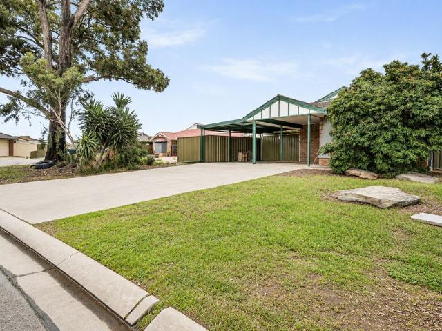 2 / 7 Casanor Crescent, Paralowie SA 5108