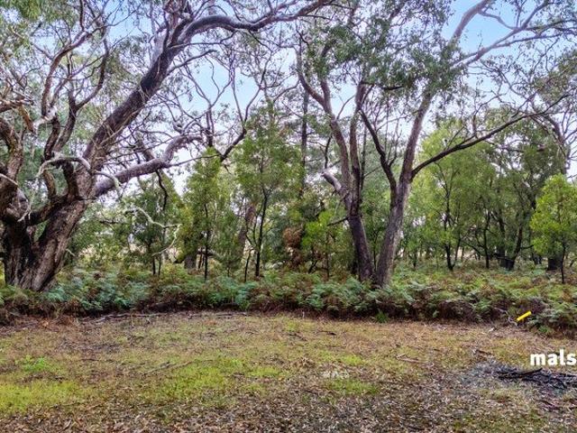2.8 Acres Glenelg Highway Casterton