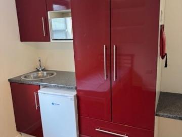 2 8 Newsome Road, Huddersfield HD4, Studio to rent, £550 pcm | PrimeLocation