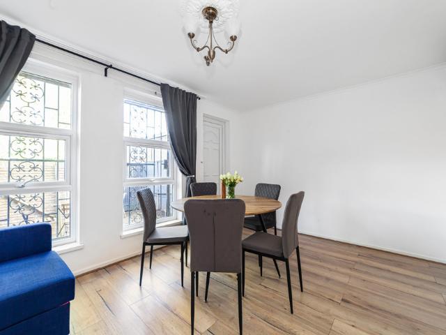 2 8 Samuel Close, London, E8 4SG, United Kingdom | 3 bed apartment for rent #170982365 | Rentberry