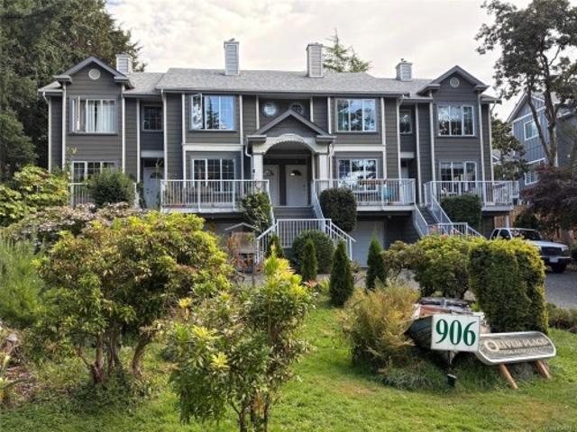 2 906 Admirals Rd, Esquimalt, BC, V9A 2P4 house for sale | Listing ID 1046 | Royal LePage
