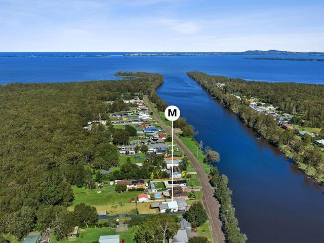 2,928sqm of opportunity opposite the river
