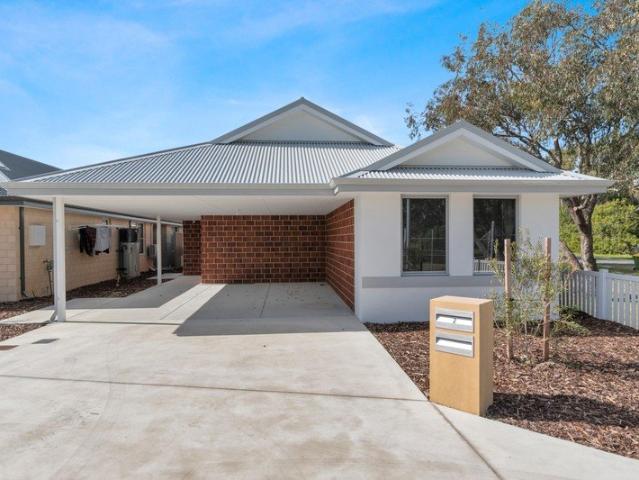 2a/22 Old Pinjarra Road, Greenfields. This charming 2 bedroom house
