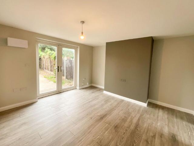 2A Tudor Road, Intake, DN2