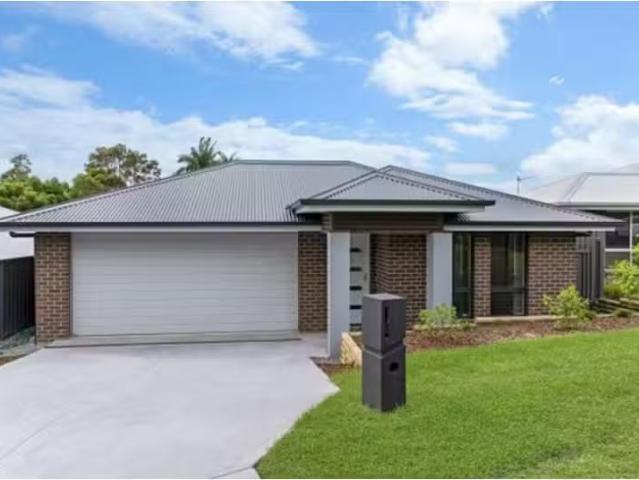 2A Turnberry Close, Fletcher House for rent Listed by Altitud.