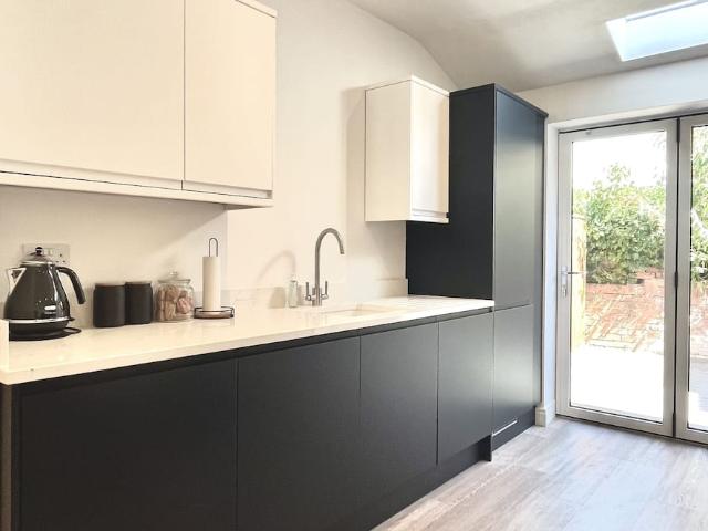 2A Victoria Rd | Studio house for rent #96484354 | Rentberry