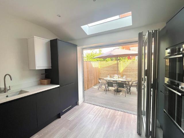 2a Victoria Rd | Studio townhouse for rent #147879502 | Rentberry