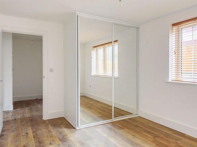 2A Wey Hill, Haslemere, Surrey, GU27