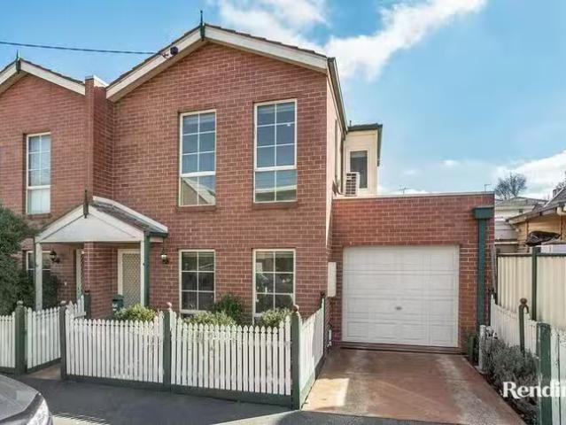 2A Bayswater Road, Kensington, VIC 3031