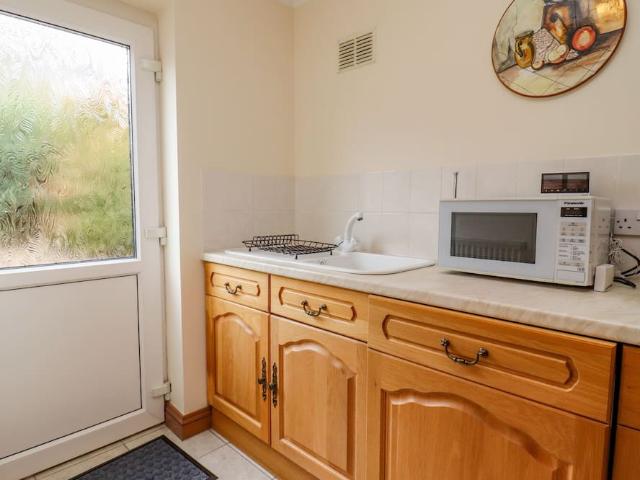 2A Church Road | Studio townhouse for rent #152246408 | Rentberry