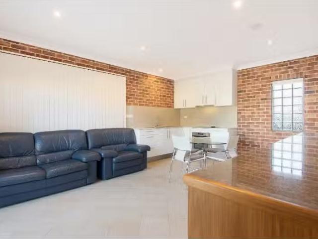 2a De Chair Road, NARRAWEENA Apartment for rent Listed by Kri.