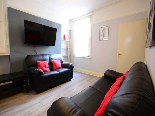 2A Edinburgh Road, Liverpool, L7 8RD, United Kingdom | Room for rent #134297977 | Rentberry