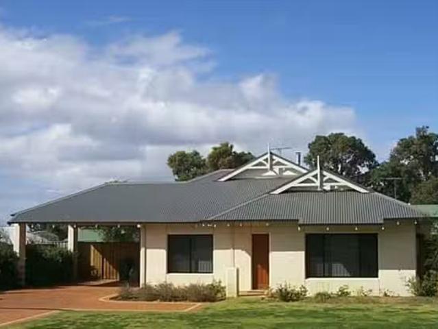 2A James Street, Dunsborough, WA 6281
