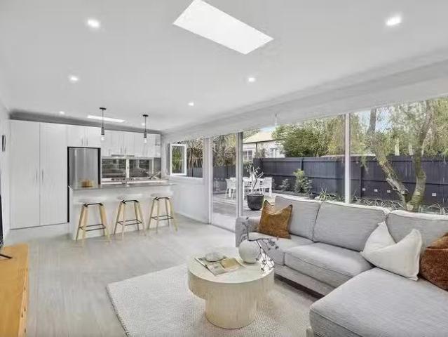 2A Lewis Street, Dee Why, NSW 2099