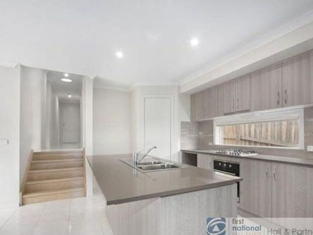2A Lima Place, Pakenham