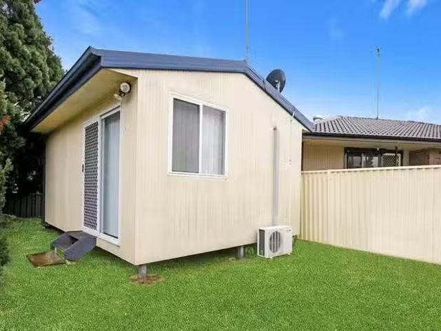 2A Maple Road, North St Marys, NSW 2760