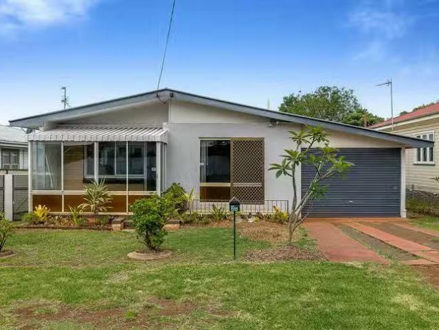2A Newmarket Street, Newtown, QLD 4350