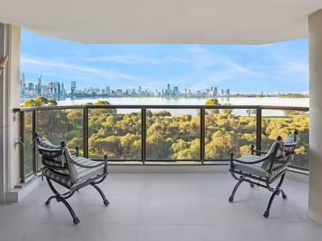 2B/158 Mill Point Road, SOUTH PERTH, WA 6151 House for Rent