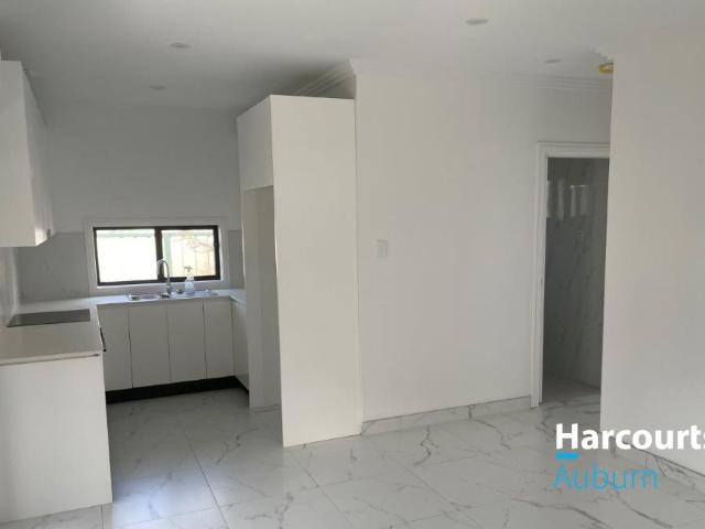 2B VICTORY STREET, FAIRFIELD EAST, NSW 2165