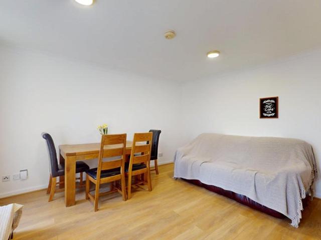 2B Victoria hall E16