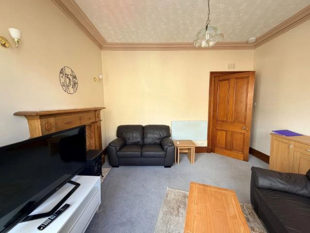 2B Fraser Street, First Floor Right, Aberdeen AB25 3XS