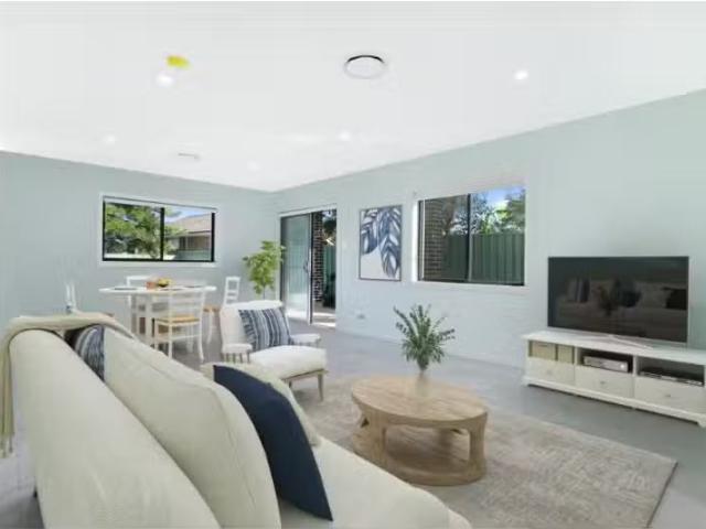 2B Manson Street, Telopea House for rent Listed by Kate Benja.