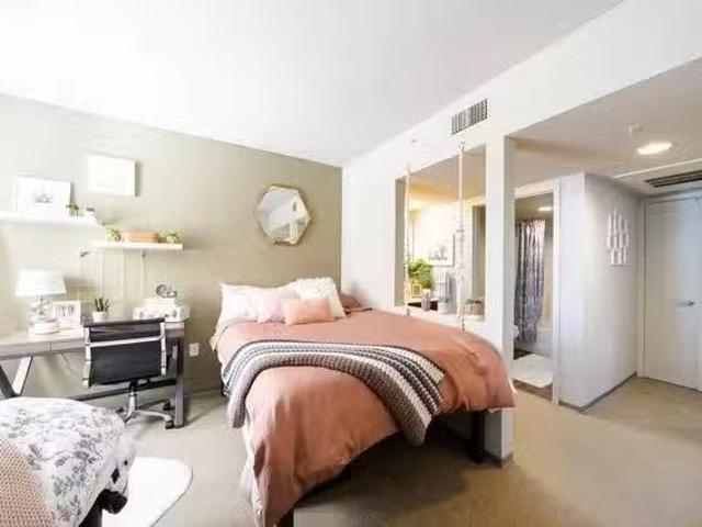 2b Renovated 2 Bedroom 2 Bathroom