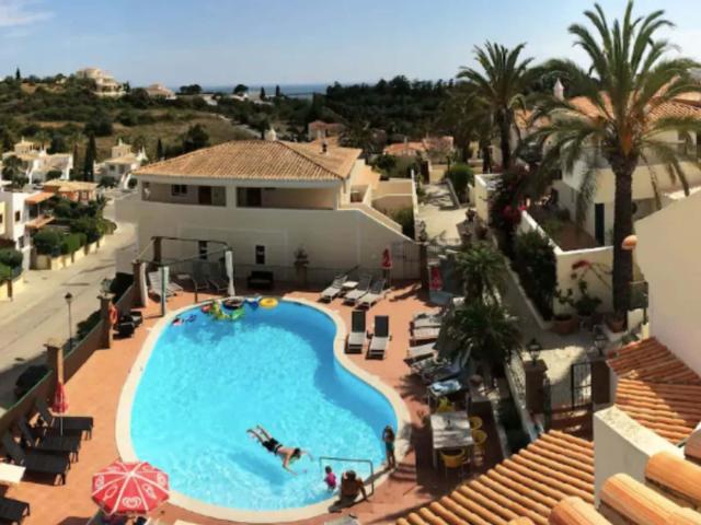 2BDR Townhouse Duplex with Pool