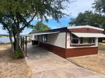 Hood County, Texas, USA - Patio, Garden