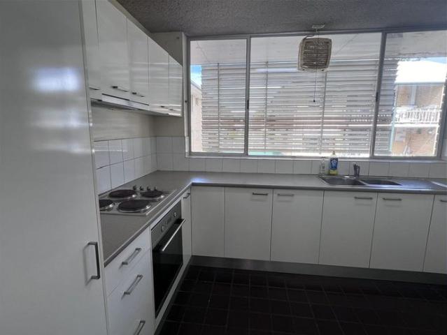 2Bed 1Bath Unit in Close Proximity to UQ