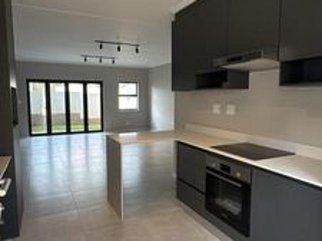 2bed 2.5bath duplex, in a brand new.
