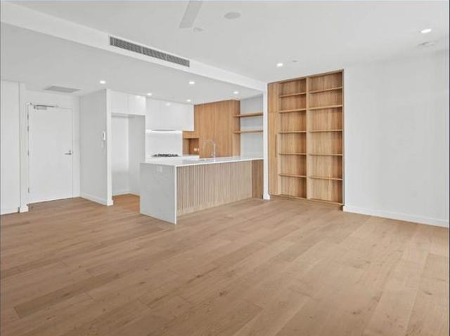 2Bed 2Bath 2Car Apartment in the Prestigious Rivello Residences $1200 pw