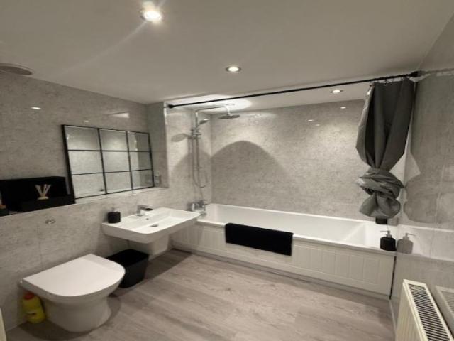 2beds Apartment For Rent
