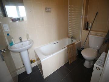 2beds Apartment For Rent