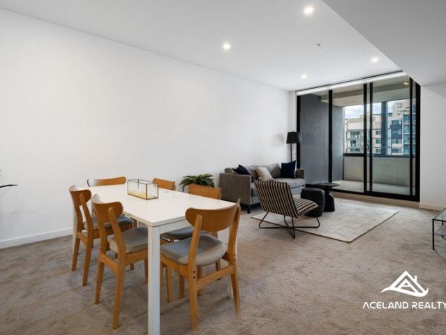 2bedroom with Great layout in a Highly Desirable Building