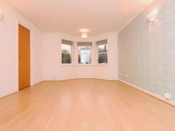 2Bedrooms, 1Bathrooms