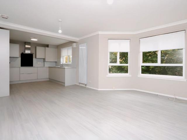 2Bedrooms, 1Bathrooms