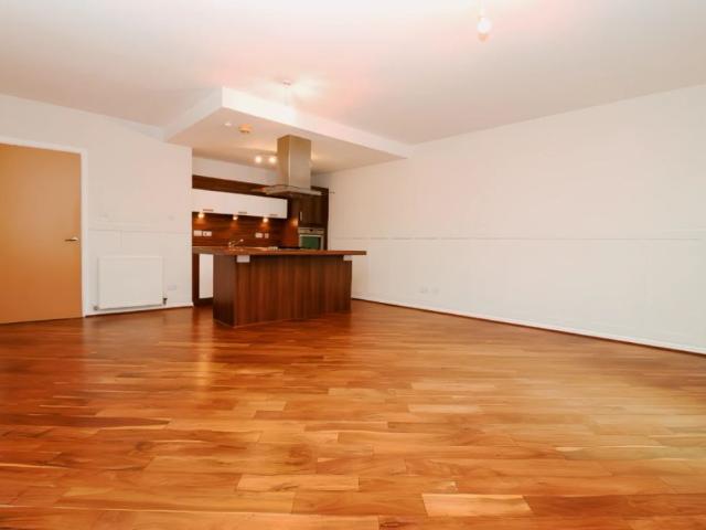 2Bedrooms, 2Bathrooms