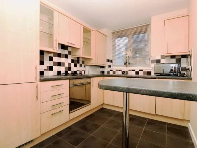 2Bedrooms, 2Bathrooms