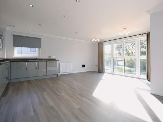 2Bedrooms, 2Bathrooms