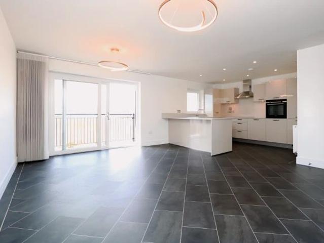 2Bedrooms, 2Bathrooms