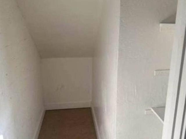 2BR/1BA Apartment for Rent